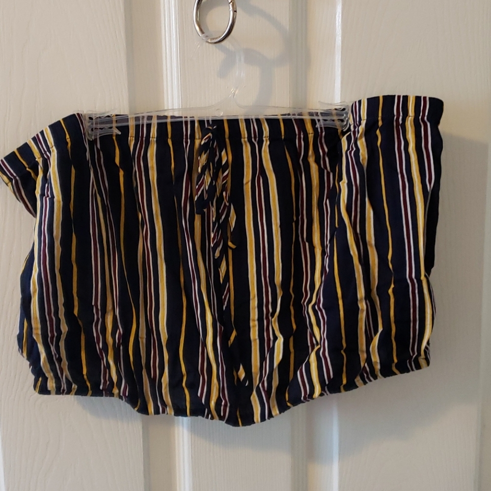 Strapless top